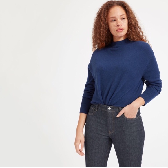 Everlane Mid-Rise Regular Dark Wash Jeans - Picture 2 of 7